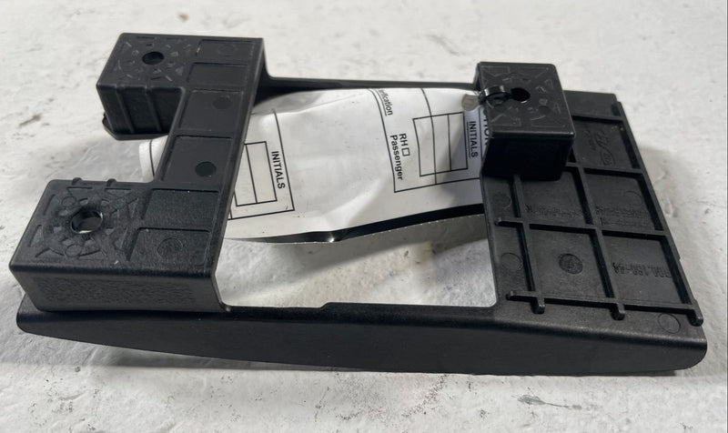 Load image into Gallery viewer, 2021-25 HYUNDAI SANTA FE REAR LEFT SIDE BLIND SPOT RADAR COVER PANEL # 107913