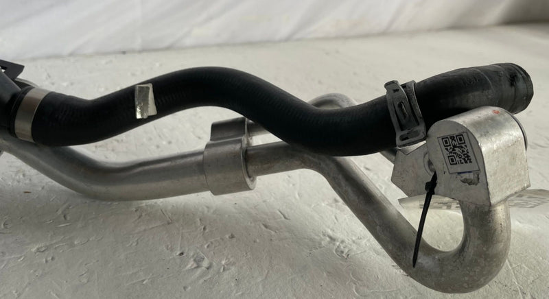 Load image into Gallery viewer, 19-24 BMW 330i RWD AC A/C AIR CONDITIONING HOSE TUBE PIPE LINE ASSEMBLY # 106368