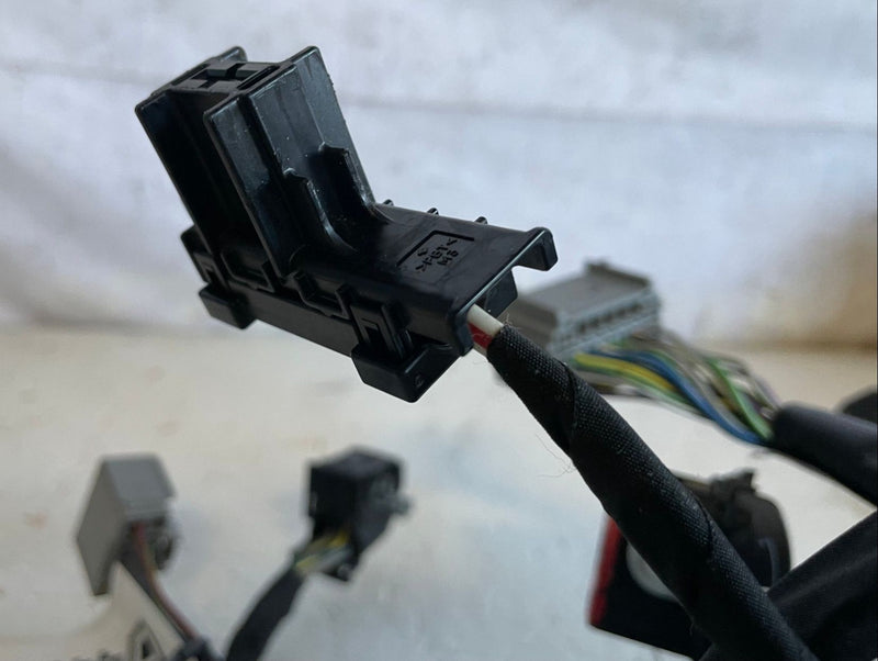 Load image into Gallery viewer, 2018-2023 FORD MUSTANG ENGINE FUSE RELAY JUNCTION BOX W/ WIRING HARNESS # 112982