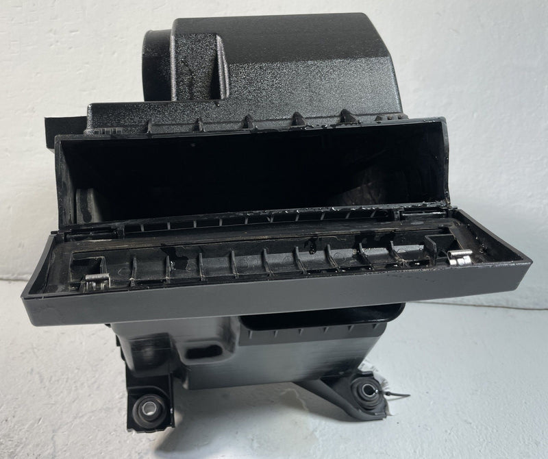 Load image into Gallery viewer, 2020 - 2025 HYUNDAI PALISADE ENGINE AIR INTAKE CLEANER HOUSING BOX 3.8L # 109362