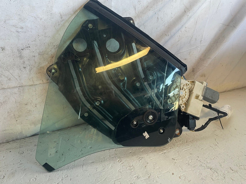 Load image into Gallery viewer, 2015-2023 FORD MUSTANG RWD REAR RIGHT WINDOW REGULATOR QUARTER GLASS # 113576