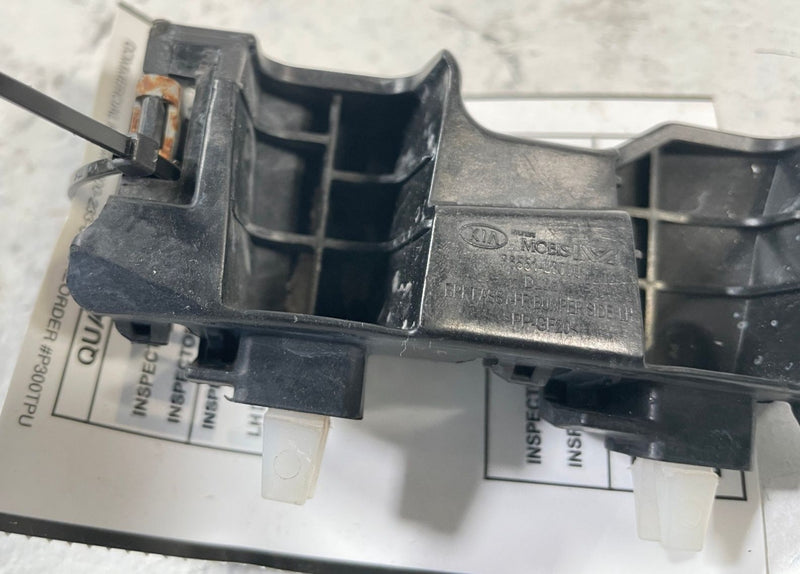 Load image into Gallery viewer, 2021 - 2024 KIA K5 FRONT BUMPER LEFT DRIVER SIDE MOUNT SUPPORT BRACKET # 110669