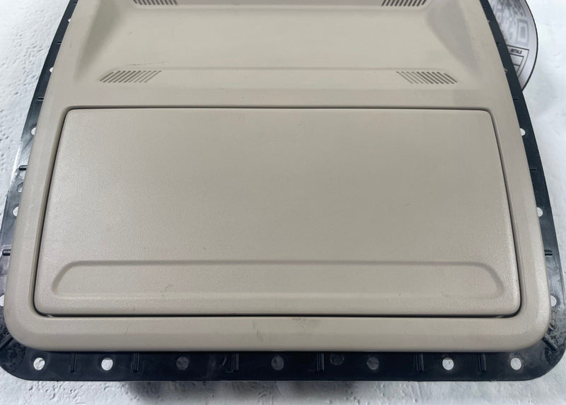 Load image into Gallery viewer, 19-23 FORD RANGER FRONT UPPER ROOF OVERHEAD CONSOLE DOME LIGHT LAMP 2.3L #112151
