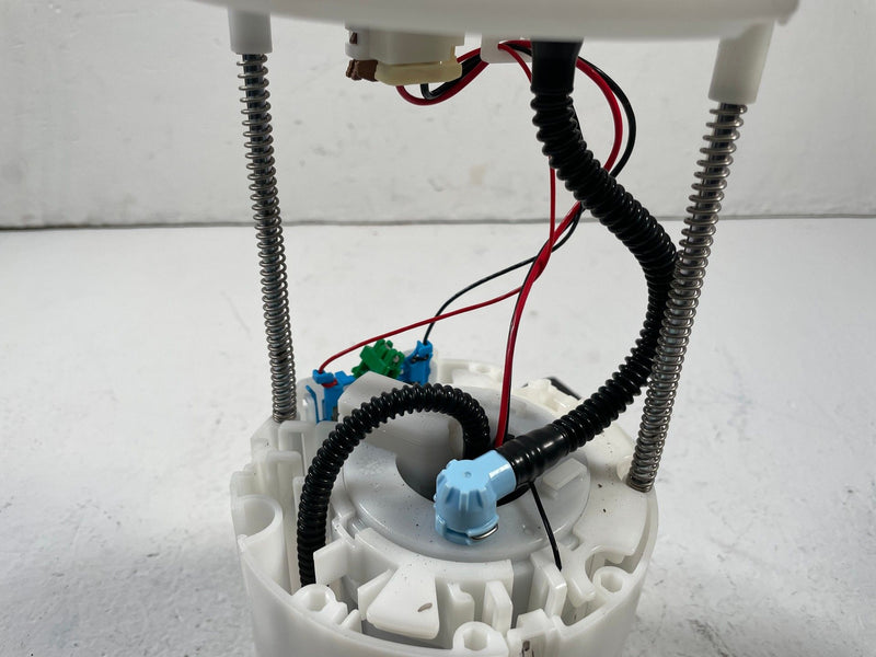 Load image into Gallery viewer, 21-23 HYUNDAI SANTA FE SANTA CRUZ FUEL GAS PUMP SENDING UNIT ASSY 2.5L # 107968