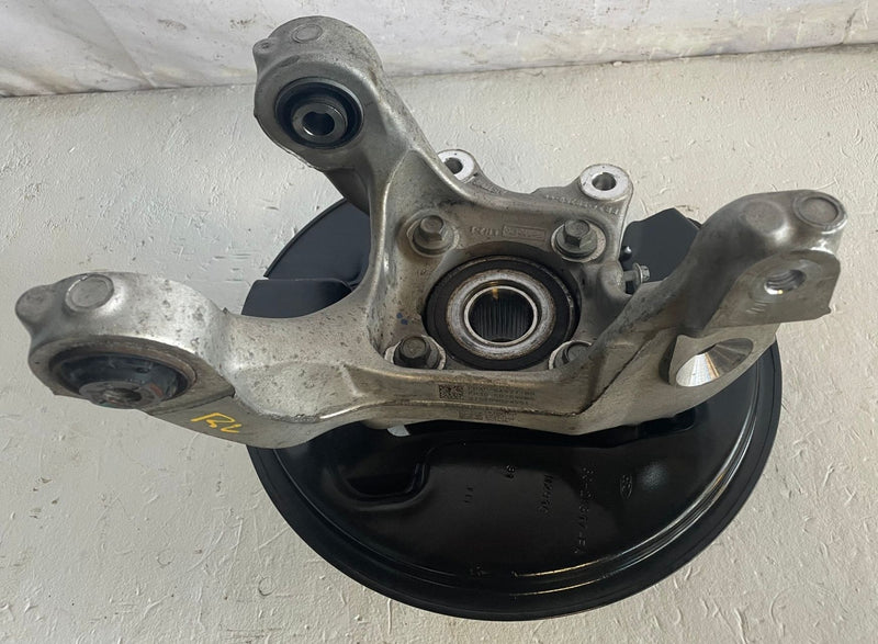 Load image into Gallery viewer, 2015-2023 FORD MUSTANG RWD REAR LEFT DRIVER SIDE SPINDLE KNUCKLE W/ HUB # 113524