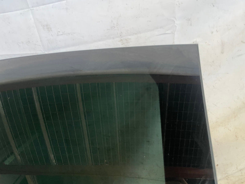 Load image into Gallery viewer, 2022-25 HYUNDAI TUCSON FRONT UPPER OVERHEAD SUNROOF SLIDING WINDOW GLASS #113067
