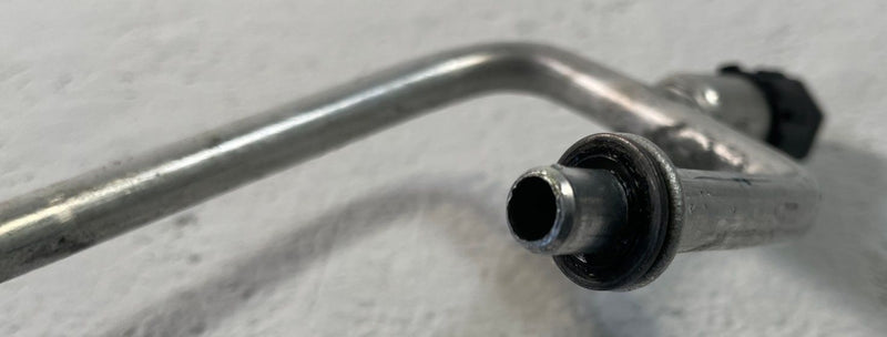 Load image into Gallery viewer, 19-25 CHEVROLET SILVERADO 1500 A/C AIR CONDITIONER DISCHARGE HOSE TUBE # 109396
