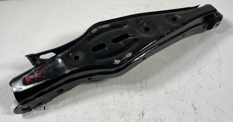 Load image into Gallery viewer, 2021-23 HYUNDAI SANTA FE REAR RIGHT SIDE LOWER CONTROL ARM SPRING PERCH #107946