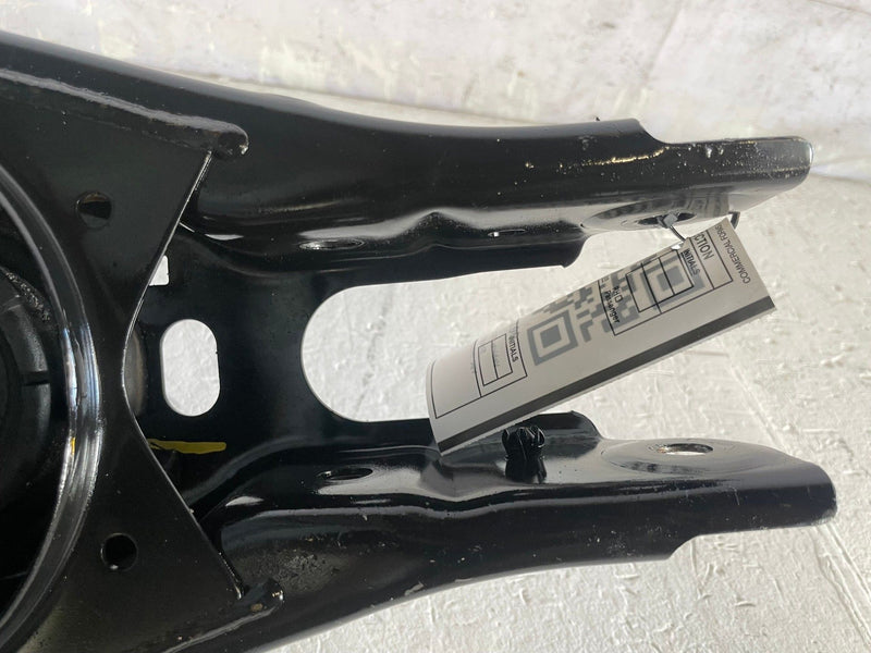 Load image into Gallery viewer, 2022-2026 HYUNDAI TUCSON REAR LEFT SIDE LOWER CONTROL ARM SPRING PERCH # 113051