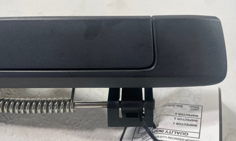 Load image into Gallery viewer, 2019 - 2023 FORD RANGER REAR OUTER TAILGATE TAIL GATE RELEASE HANDLE # 112148