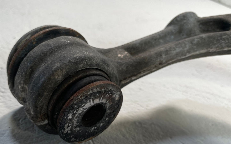 Load image into Gallery viewer, 2019-2025 CHEVROLET SILVERADO 1500 FRONT RIGHT SIDE UPPER CONTROL ARM # 109399