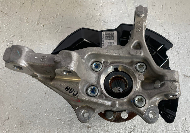 Load image into Gallery viewer, 22-26 HYUNDAI TUCSON FRONT RIGHT PASSENGER SIDE SPINDLE KNUCKLE & HUB # 113054