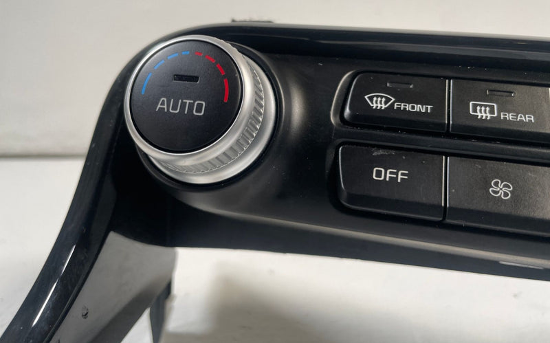 Load image into Gallery viewer, 2018-2023 KIA STINGER DASH HEATER CLIMATE CONTROL SWITCH UNIT W/ BRACKET #110740