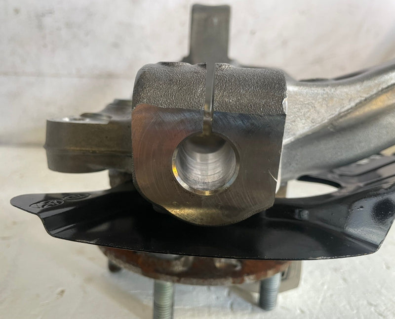 Load image into Gallery viewer, 22-26 HYUNDAI TUCSON FRONT RIGHT PASSENGER SIDE SPINDLE KNUCKLE & HUB # 113054