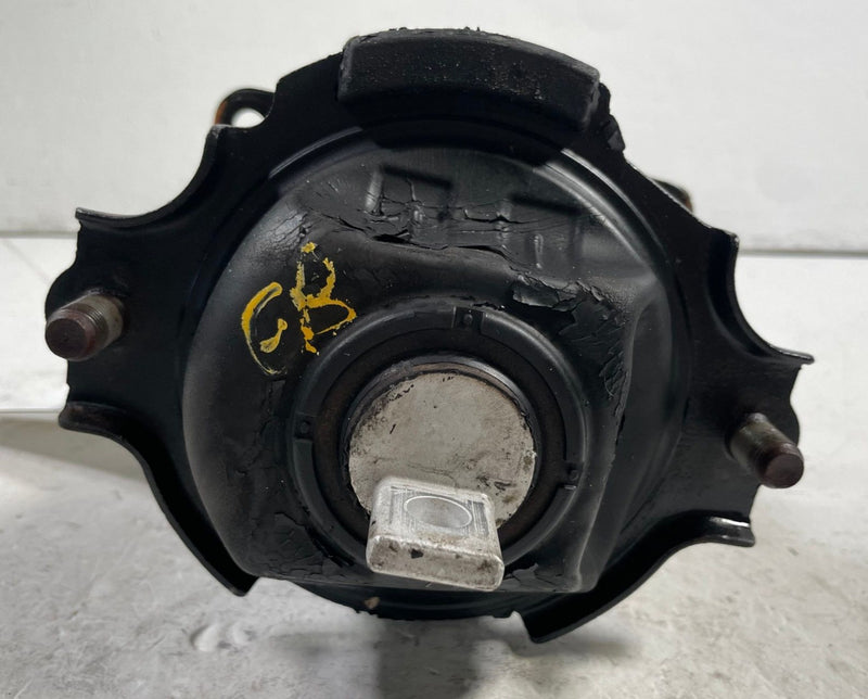 Load image into Gallery viewer, 2019 - 2025 HONDA PASSPORT FRONT ENGINE MOTOR MOUNT BRACKET INSULATOR # 113407