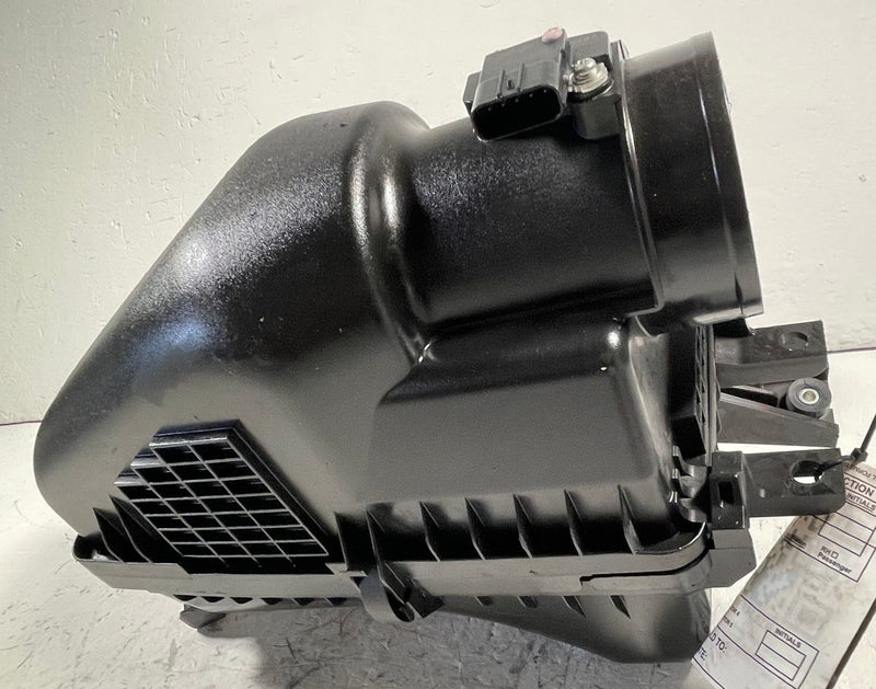 Load image into Gallery viewer, 2019-2025 HONDA PASSPORT ENGINE AIR INTAKE FILTER CLEANER BOX ASSEMBLY # 113403