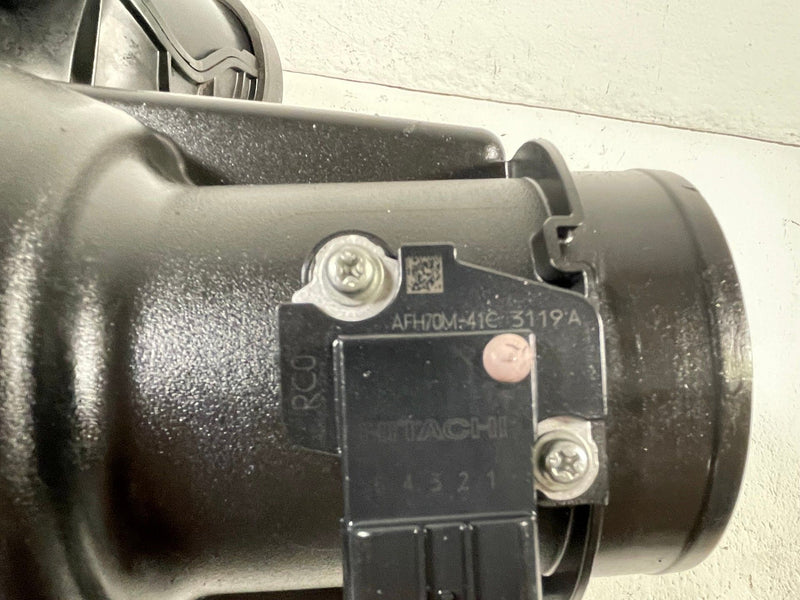 Load image into Gallery viewer, 2019-2025 HONDA PASSPORT ENGINE AIR INTAKE FILTER CLEANER BOX ASSEMBLY # 113403