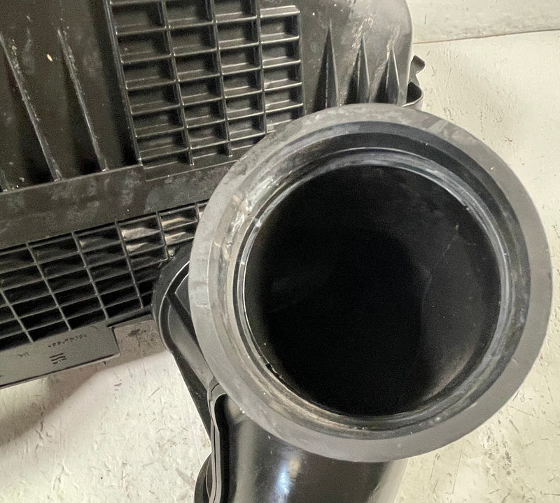 Load image into Gallery viewer, 2019-2025 HONDA PASSPORT ENGINE AIR INTAKE FILTER CLEANER BOX ASSEMBLY # 113403