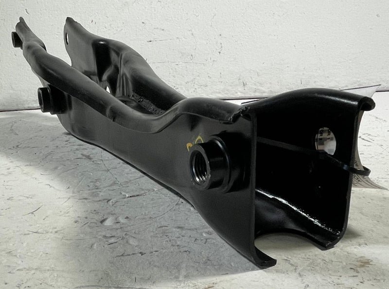 Load image into Gallery viewer, 2019 - 2025 HONDA PASSPORT REAR RIGHT SIDE SUSPENSION LOWER CONTROL ARM # 113416