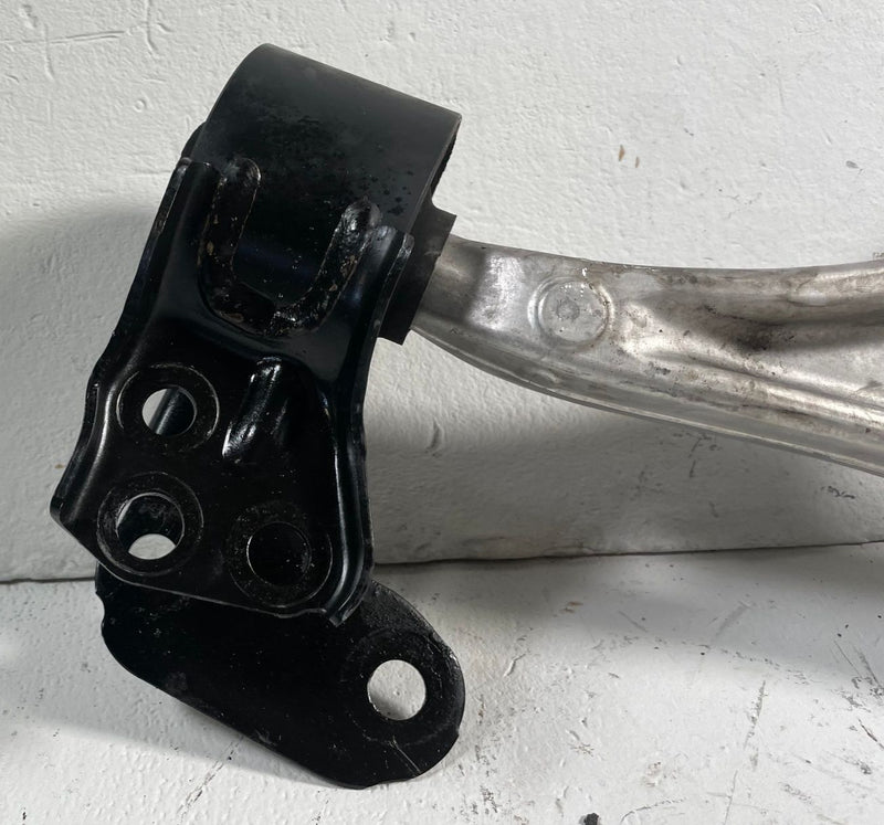 Load image into Gallery viewer, 2019 - 2025 HONDA PASSPORT FRONT RIGHT PASSENGER SIDE LOWER CONTROL ARM # 113426