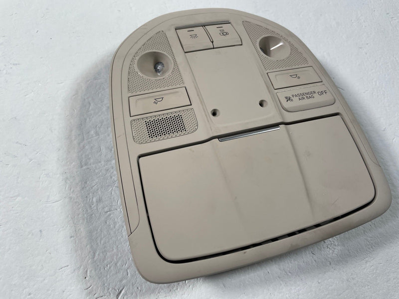 Load image into Gallery viewer, 2019-2023 GENESIS G70 ROOF OVERHEAD CONSOLE DOME LIGHT LAMP W/ SWITCH # 108130