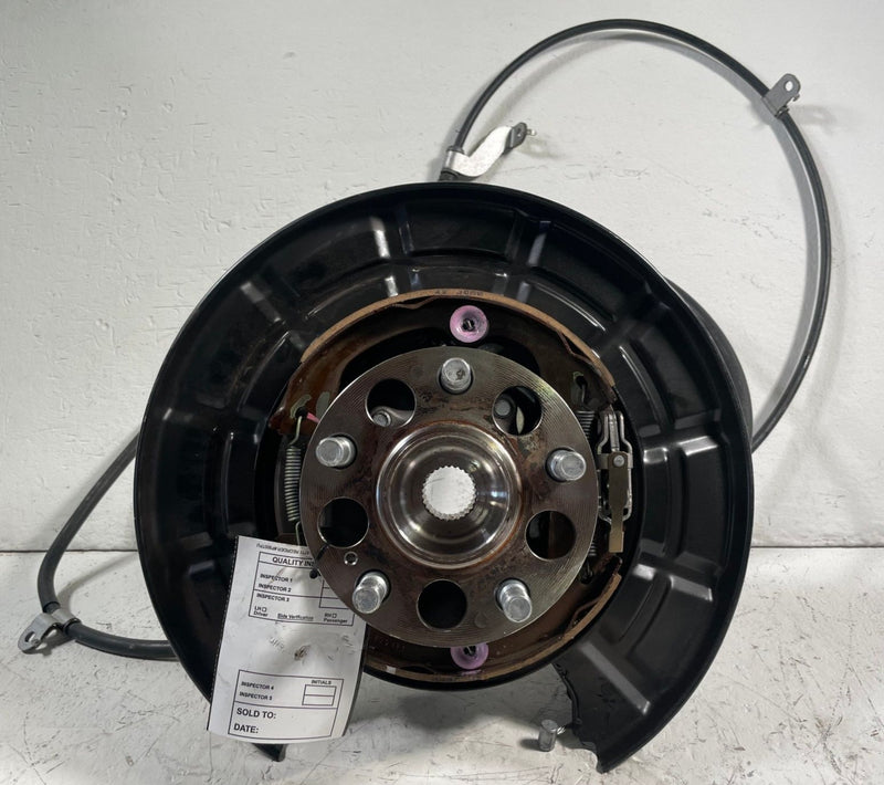 Load image into Gallery viewer, 2019 - 2025 HONDA PASSPORT AWD REAR RIGHT SIDE SPINDLE KNUCKLE W/ HUB # 113415