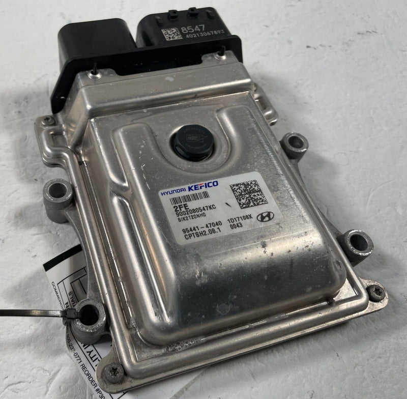 Load image into Gallery viewer, 2022-2023 GENESIS G70 RWD AUTOMATIC TRANSMISSION COMPUTER CONTROL MODULE #108116
