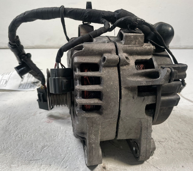 Load image into Gallery viewer, 2018 - 2023 KIA STINGER ENGINE ALTERNATOR GENERATOR 3.3L 37300-3L001 # 110798