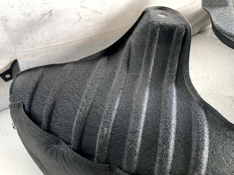 Load image into Gallery viewer, 24-26 HYUNDAI SANTA FE REAR RIGHT SIDE QUARTER WHEELHOUSE SPLASH SHIELD # 113221