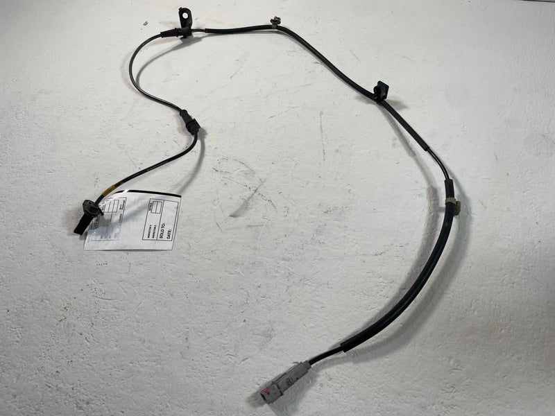 Load image into Gallery viewer, 20-25 HYUNDAI PALISADE FRONT RIGHT PASSENGER SIDE ABS WHEEL SPEED SENSOR #109476