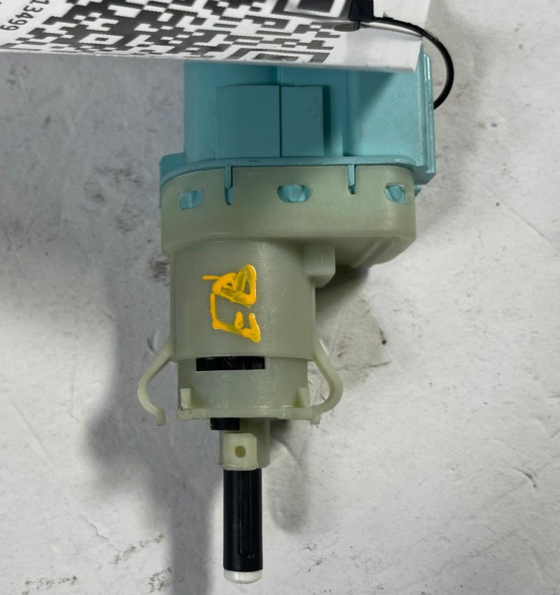 Load image into Gallery viewer, 2011-2023 FORD MUSTANG FRONT FLOOR BRAKE PEDAL LIGHT SWITCH SENSOR # 113499