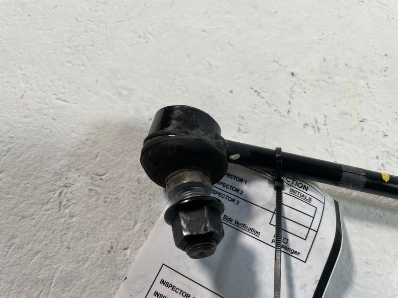 Load image into Gallery viewer, 20-25 HYUNDAI PALISADE FRONT LH OR RH SIDE SUSPENSION STABILIZER SWAY BAR 109475