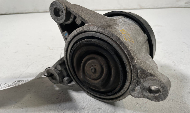 Load image into Gallery viewer, 19-23 GENESIS G70 RWD FRONT RIGHT PASSENGER SIDE ENGINE MOTOR MOUNT 2.0L #108094