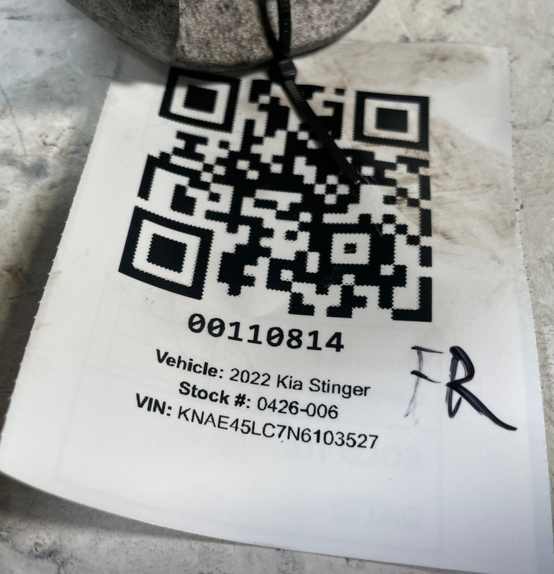 Load image into Gallery viewer, 2018-2023 KIA STINGER RWD FRONT RIGHT ENGINE MOUNT SUPPORT BRACKET 3.3L #110814