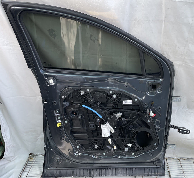 Load image into Gallery viewer, KIA SPORTAGE FRONT LEFT SIDE DOOR SHELL ASSEMBLY CHARCOAL (KDG) 23-26 # 113314