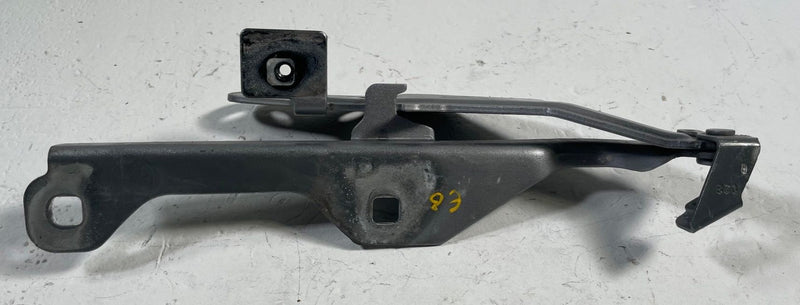 Load image into Gallery viewer, 2018 - 2023 FORD MUSTANG FRONT LEFT & RIGHT SIDE HOOD HINGES ASSEMBLY # 113478