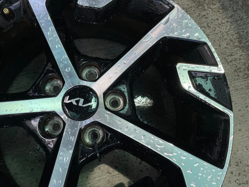 Load image into Gallery viewer, KIA SPORTAGE 18x7-1/2 5 SPOKE MACHINED FACE ALLOY WHEEL RIM 2023-2025 # 113320