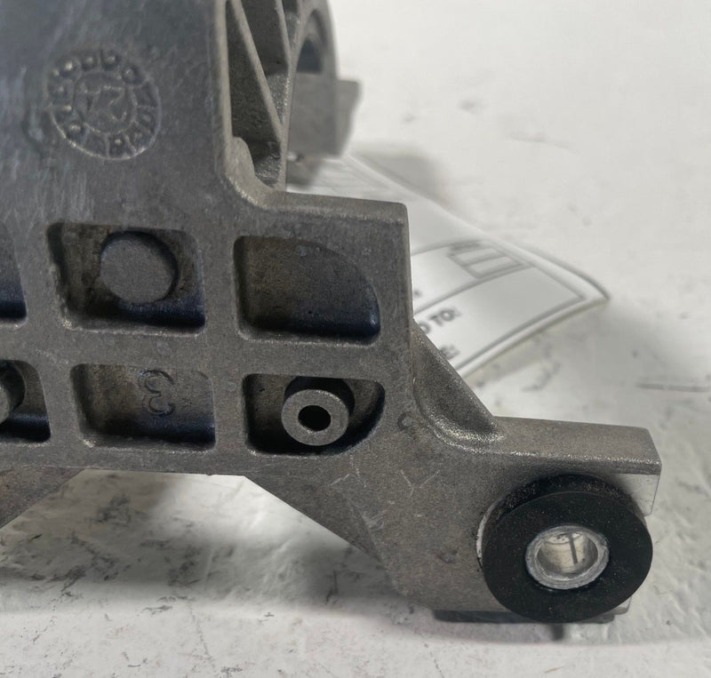 Load image into Gallery viewer, 2023 - 2025 HYUNDAI IONIQ 6 ELECTRIC COOLANT COOLING WATER PUMP BRACKET # 112251