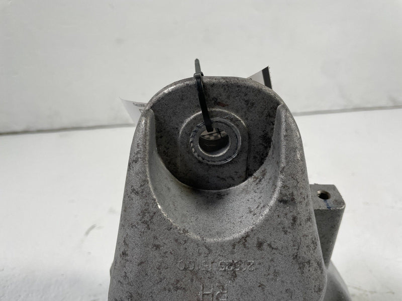 Load image into Gallery viewer, 2019-2023 GENESIS G70 RWD FRONT RIGHT ENGINE MOUNT SUPPORT BRACKET 2.0L # 108167