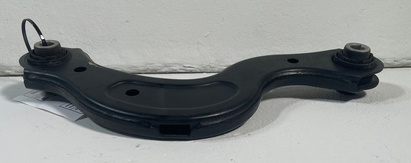 Load image into Gallery viewer, 2022 - 2026 HYUNDAI TUCSON REAR LEFT OR RIGHT SIDE UPPER CONTROL ARM # 113705