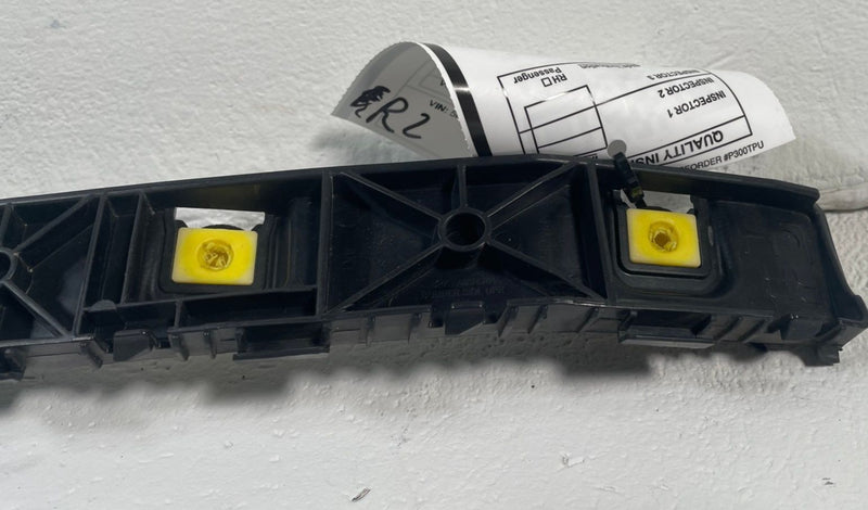 Load image into Gallery viewer, 2022-2025 HYUNDAI TUCSON REAR LEFT SIDE BUMPER MOUNT SUPPORT BRACKET # 113697