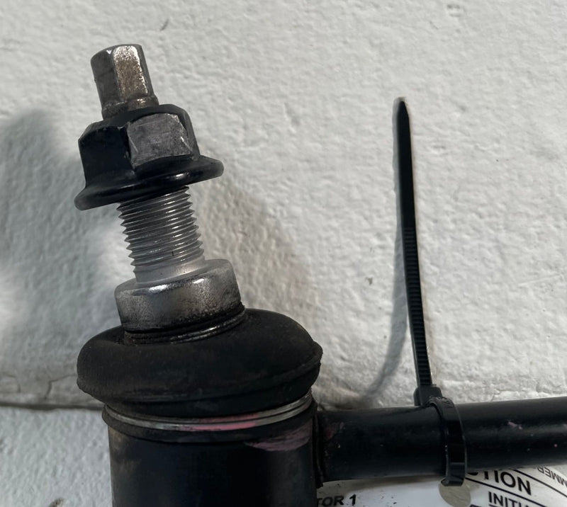 Load image into Gallery viewer, 22-26 HYUNDAI TUCSON FRONT LEFT OR RIGHT STABILIZER SWAY BAR END LINK # 113698