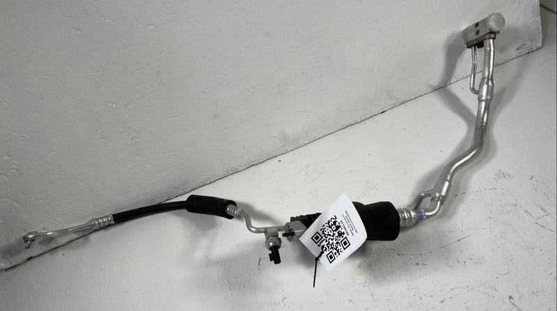 Load image into Gallery viewer, 2019-2025 GENESIS G70 AC A/C AIR CONDITIONING SUCTION & LIQUID PIPE LINE #104354