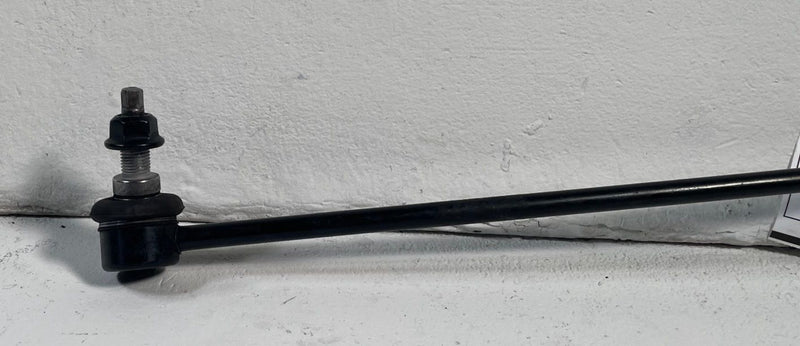 Load image into Gallery viewer, 22-26 HYUNDAI TUCSON FRONT LEFT OR RIGHT STABILIZER SWAY BAR END LINK # 113694