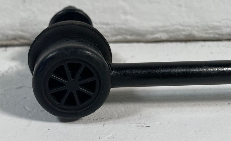 Load image into Gallery viewer, 22-26 HYUNDAI TUCSON FRONT LEFT OR RIGHT STABILIZER SWAY BAR END LINK # 113694