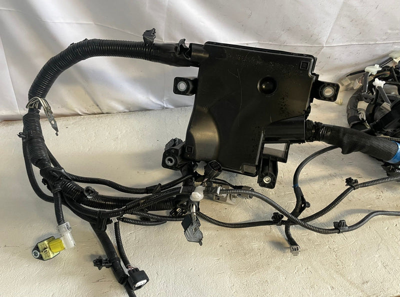 Load image into Gallery viewer, 2023-24 TOYOTA TUNDRA ENGINE BAY ROOM FUSE BOX WIRE WIRING HARNESS 3.4L # 108461