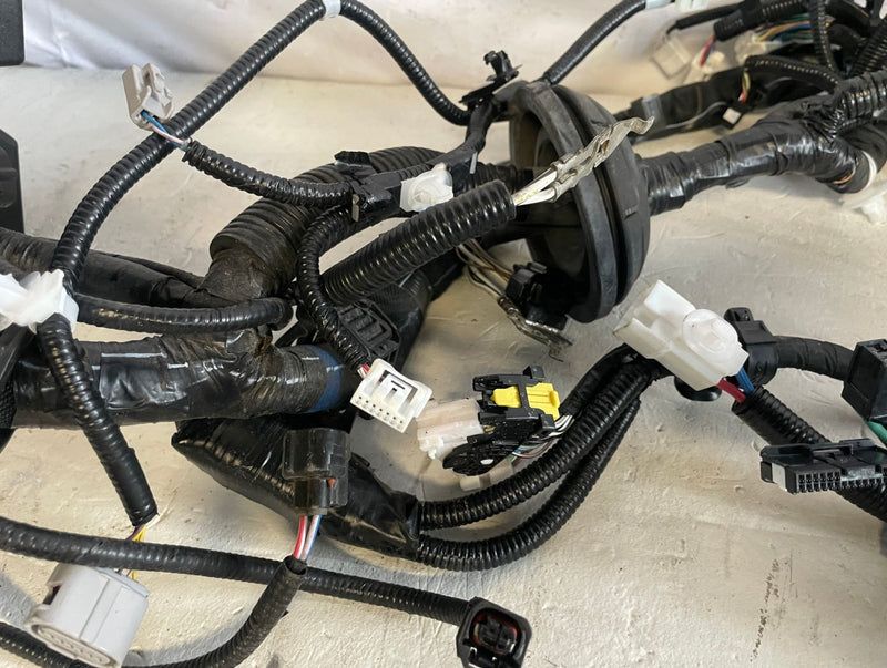 Load image into Gallery viewer, 2023-24 TOYOTA TUNDRA ENGINE BAY ROOM FUSE BOX WIRE WIRING HARNESS 3.4L # 108461