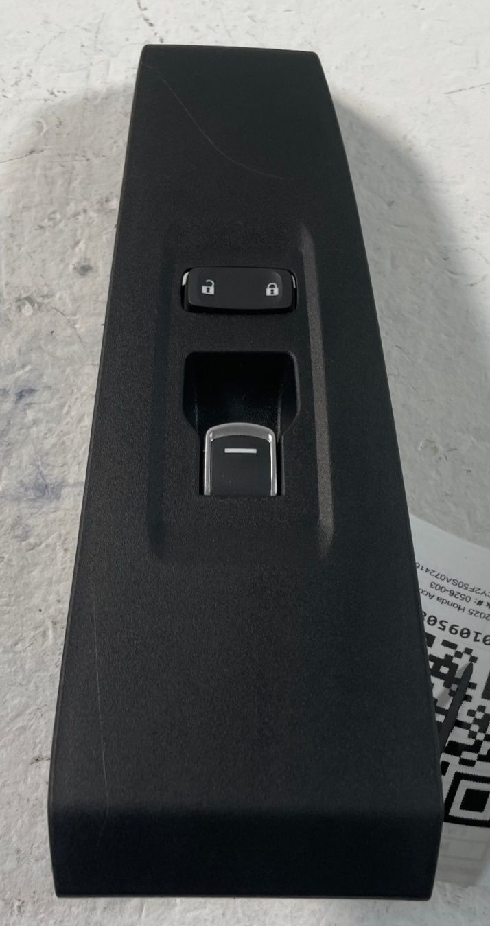 Load image into Gallery viewer, 23-25 HONDA ACCORD FRONT RIGHT PASSENGER SIDE DOOR WINDOW & LOCK SWITCH # 109508