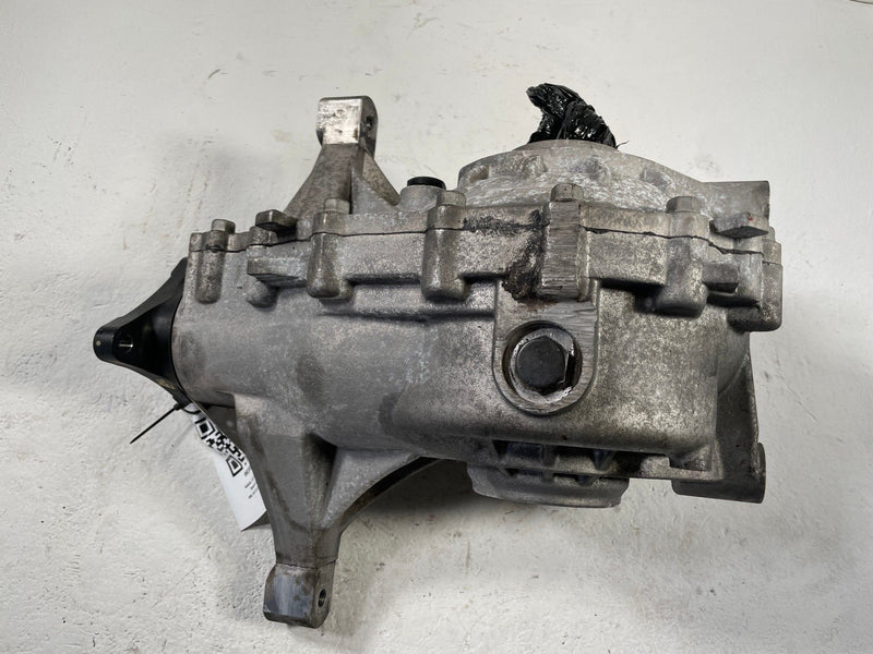 Load image into Gallery viewer, 2019-2023 GENESIS G70 RWD REAR DIFFERENTIAL AXLE CARRIER ASSEMBLY 2.0L # 108162