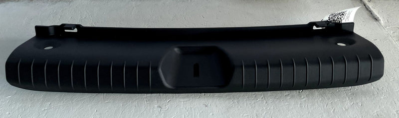 Load image into Gallery viewer, 23-25 HYUNDAI IONIQ 6 REAR TRUNK LATCH LOCK SILL SCUFF PLATE TRIM COVER # 110886